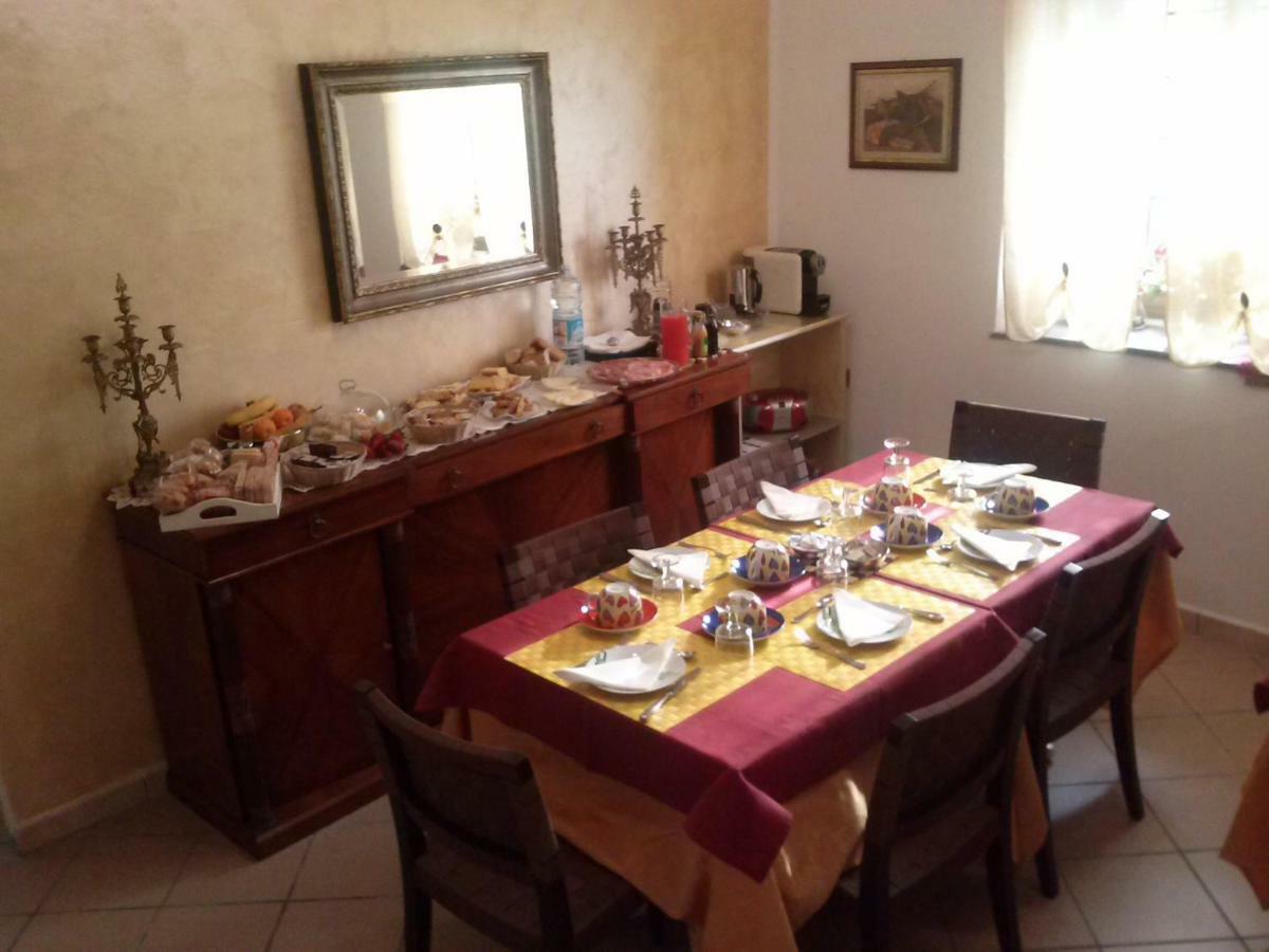 Borgo Della Rocca Bed & Breakfast Montemurlo Exterior foto