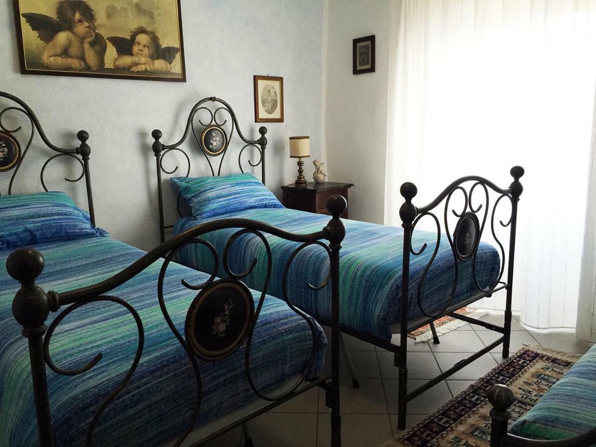 Borgo Della Rocca Bed & Breakfast Montemurlo Exterior foto