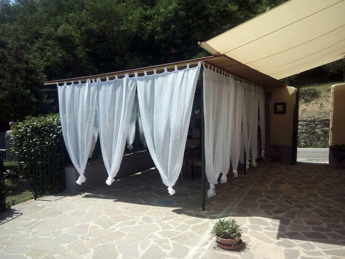 Borgo Della Rocca Bed & Breakfast Montemurlo Exterior foto